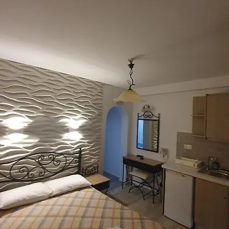 Germanos Studios Apartment
